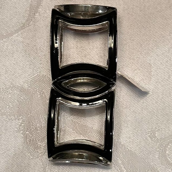 Jet Black Enamel Inlay & Silver Tone Stretch Bracelet - Picture 11 of 11